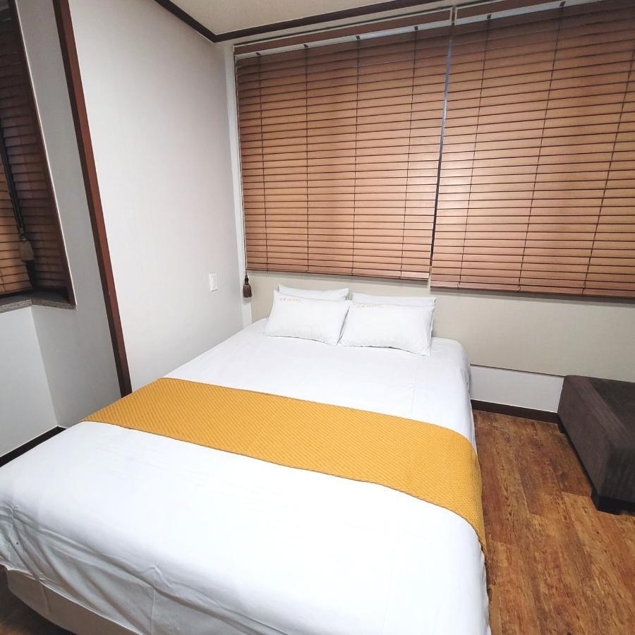 International Hotel Jeju Esterno foto