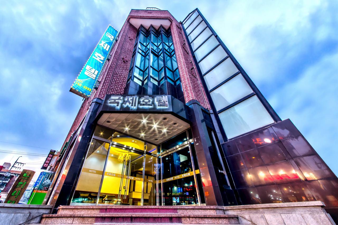 International Hotel Jeju Esterno foto